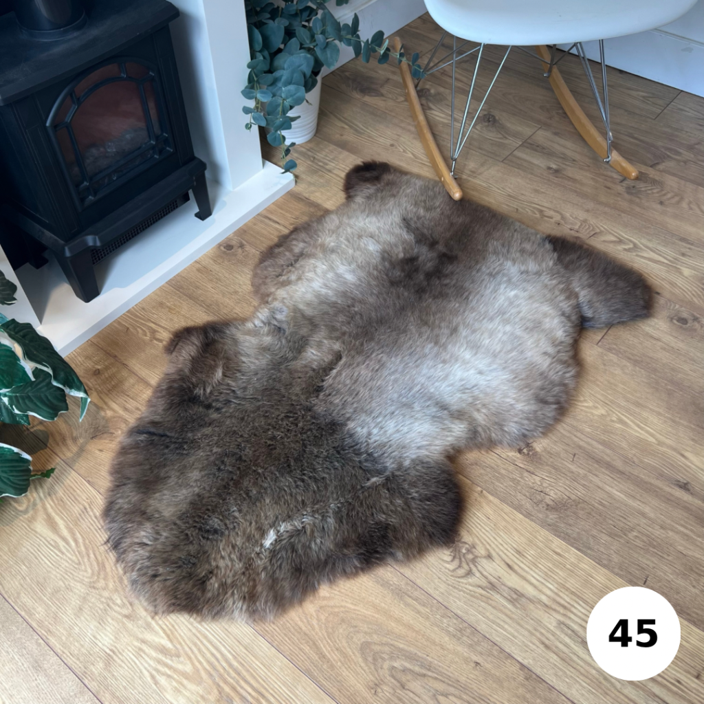 Xl 100% Undyed Rare Breed Sheepskin Rugs - Sheepskin.co.uk